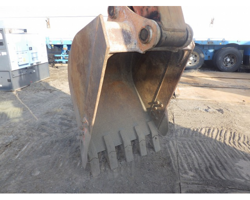 HITACHI ZX225US