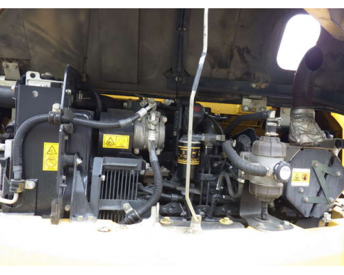 KOMATSU PC78UU-10