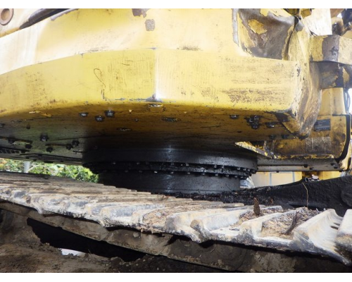KOMATSU PC138US-8
