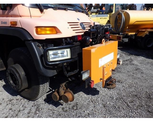 UNIMOG-U400