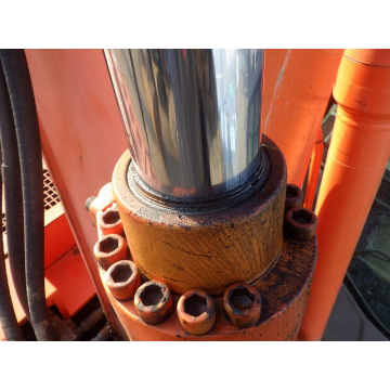 HITACHI ZX225US