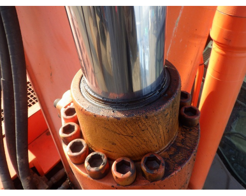 HITACHI ZX225US
